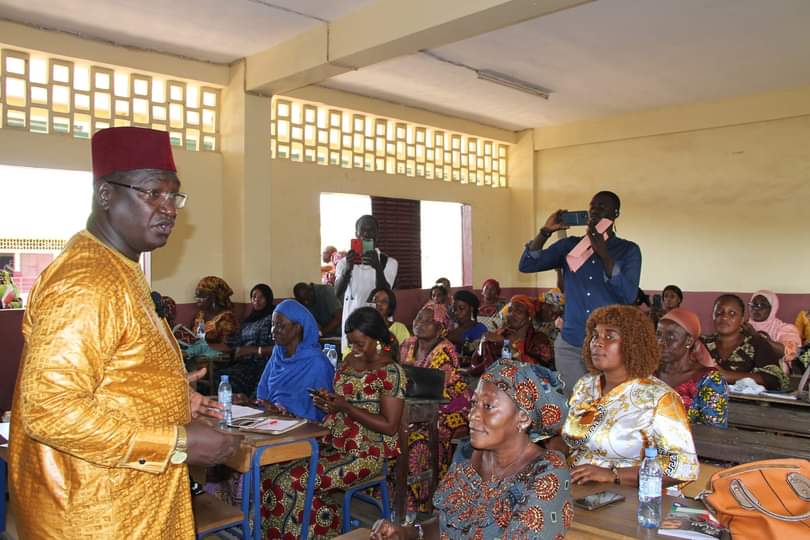 Guinée - Éducation : pour un meilleur apprentissage de l'Anglais au primaire, le ministère organise des formations pour les enseignants - Infosreelles.com